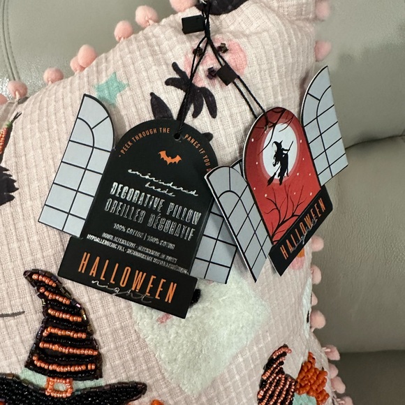 Halloween Pillow Set - Picture 4 of 7
